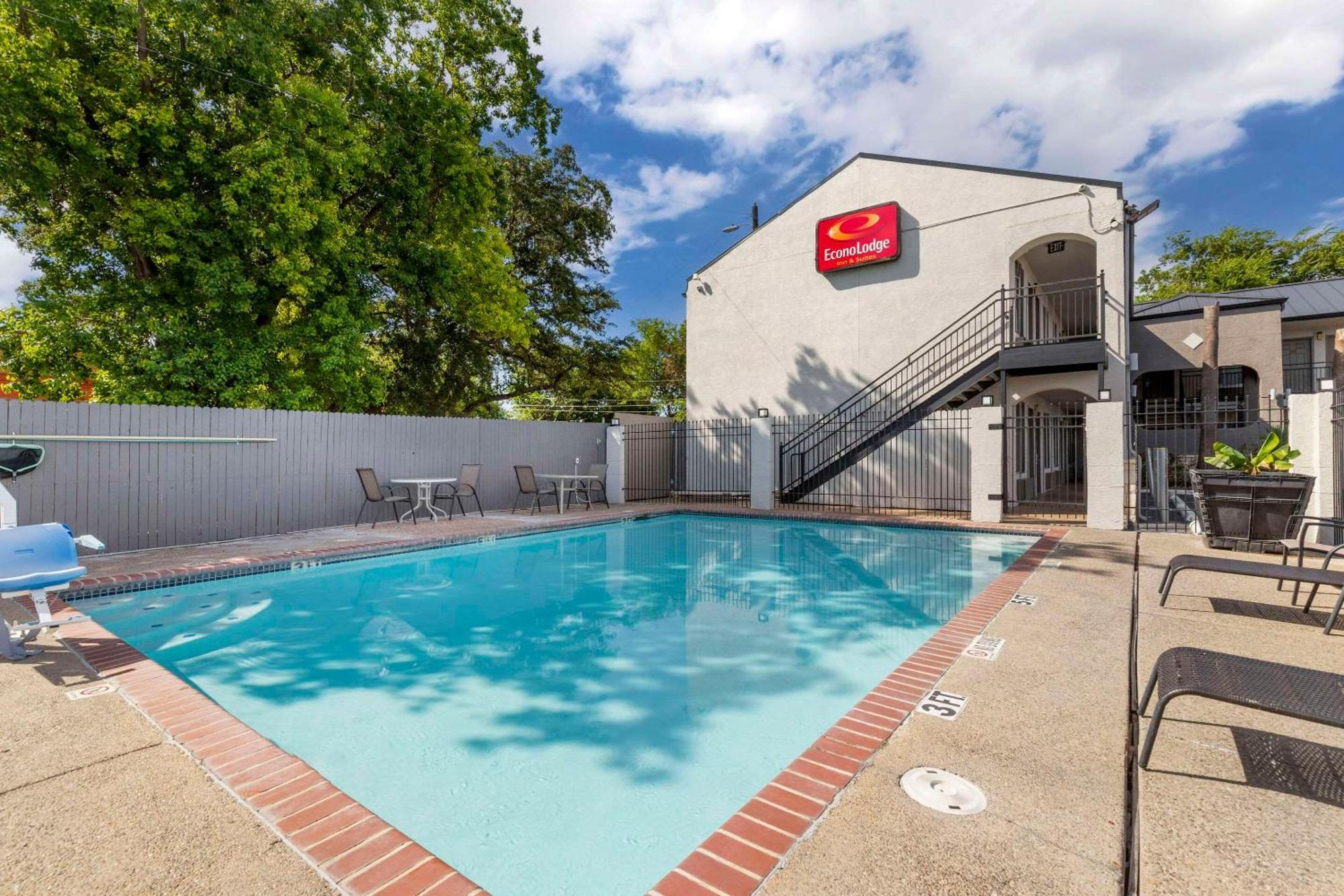 Econo Lodge Inn & Suites Near Lackland Afb San Antonio Exteriör bild
