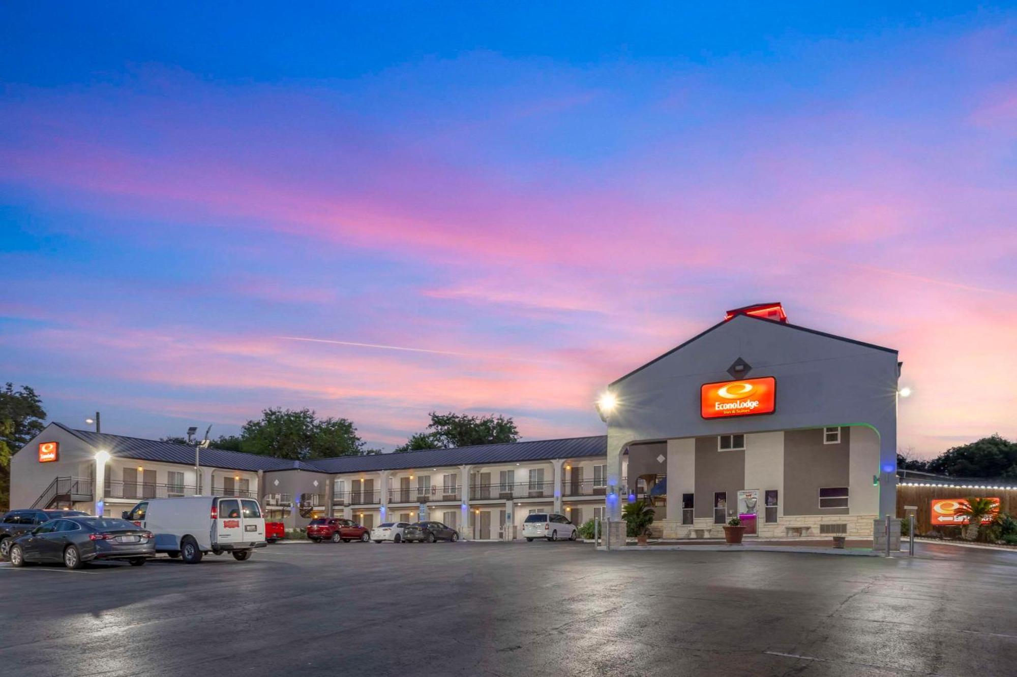 Econo Lodge Inn & Suites Near Lackland Afb San Antonio Exteriör bild