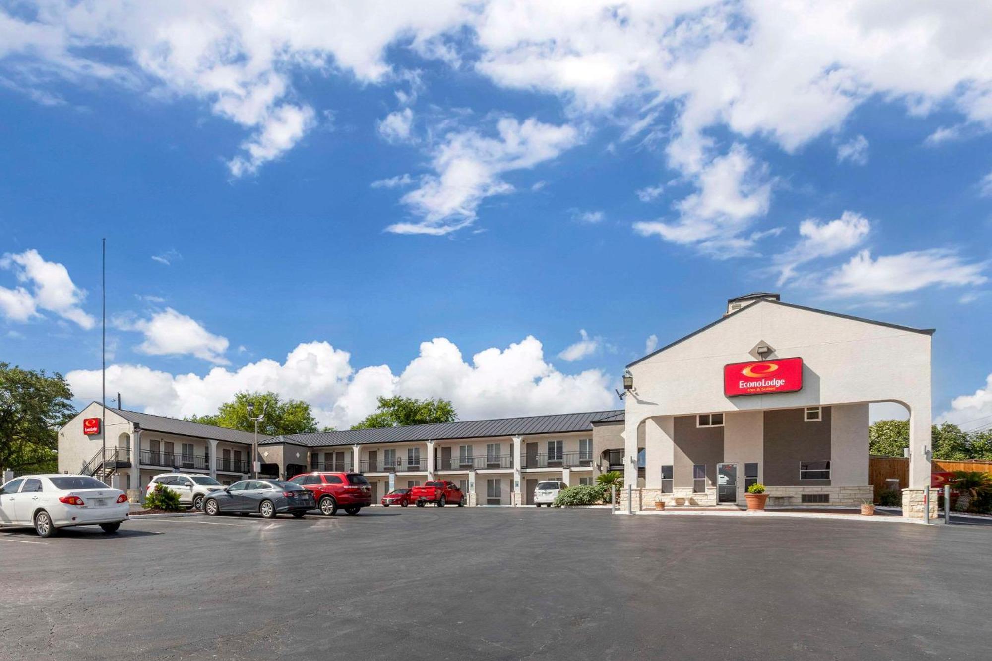 Econo Lodge Inn & Suites Near Lackland Afb San Antonio Exteriör bild