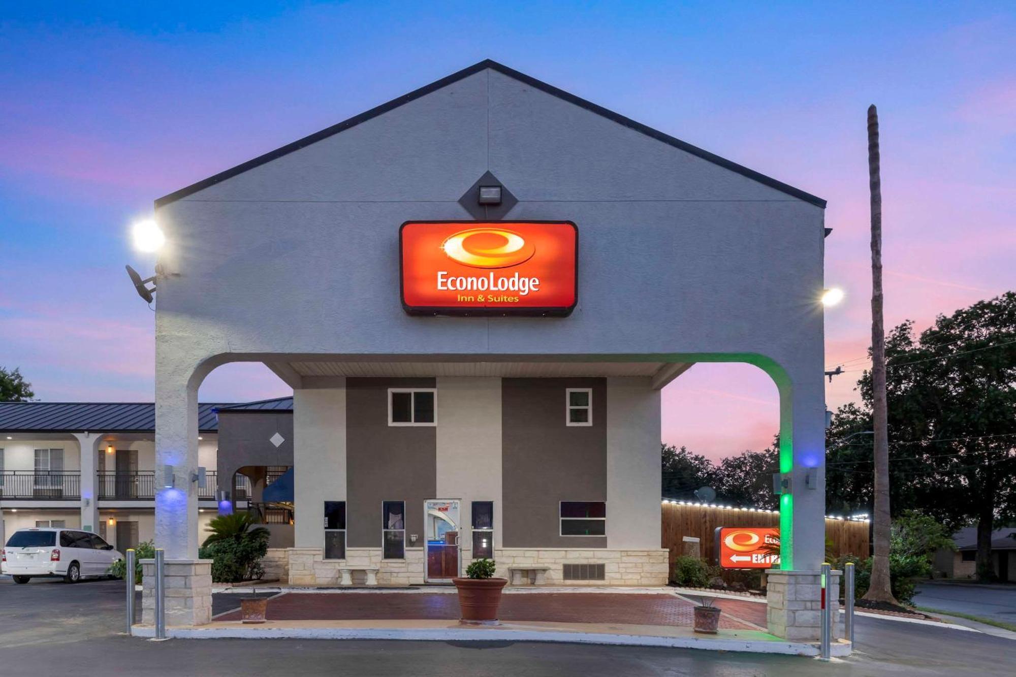 Econo Lodge Inn & Suites Near Lackland Afb San Antonio Exteriör bild
