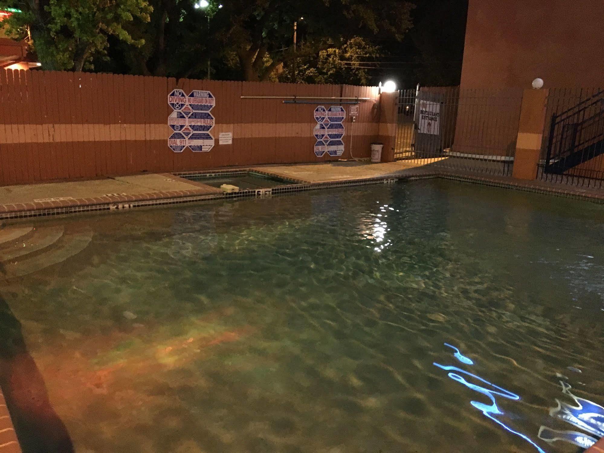 Econo Lodge Inn & Suites Near Lackland Afb San Antonio Exteriör bild